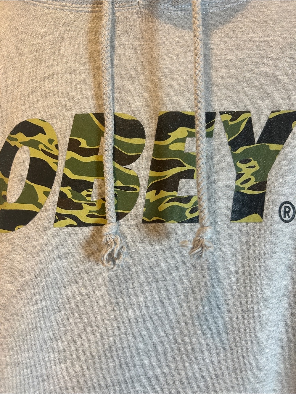 Obey Gray Hoodie with Green Camo Logo size S - Picture 3 of 4